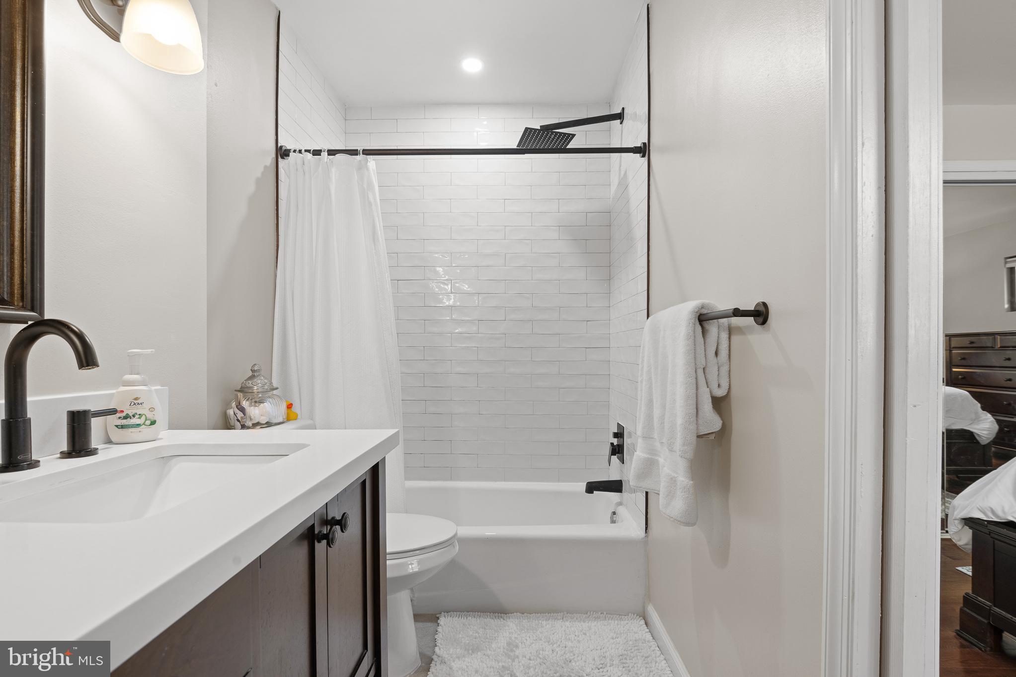 SCHROM HILLS - Residential