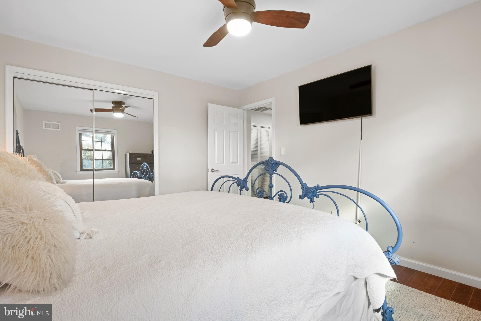 SCHROM HILLS - Residential