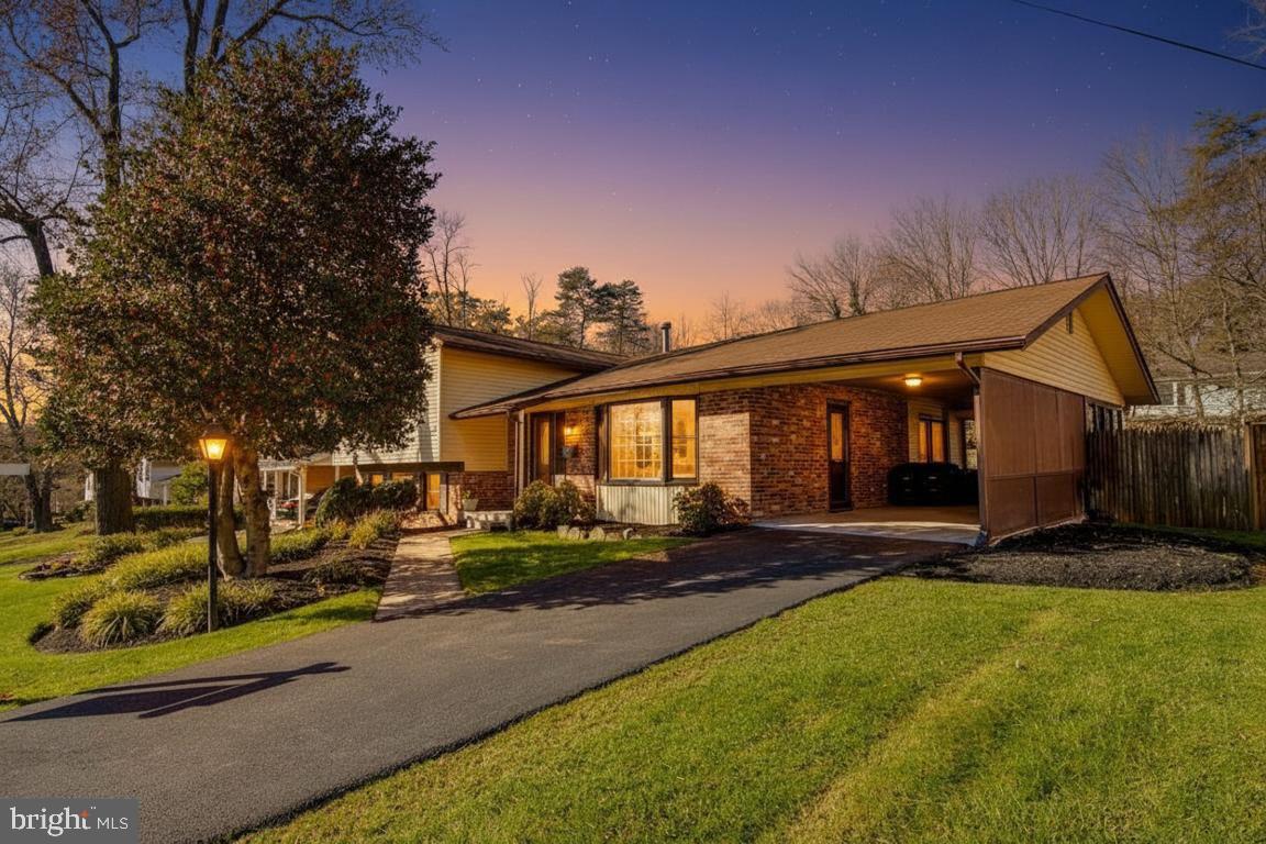 SCHROM HILLS - Residential