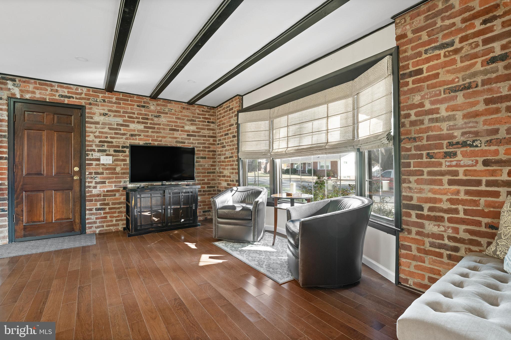 SCHROM HILLS - Residential