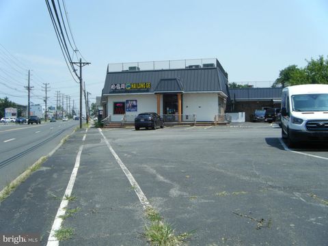 Photo of 1630 Lincoln Highway Rt, EDISON, NJ 08817 (MLS # NJMX2012860)