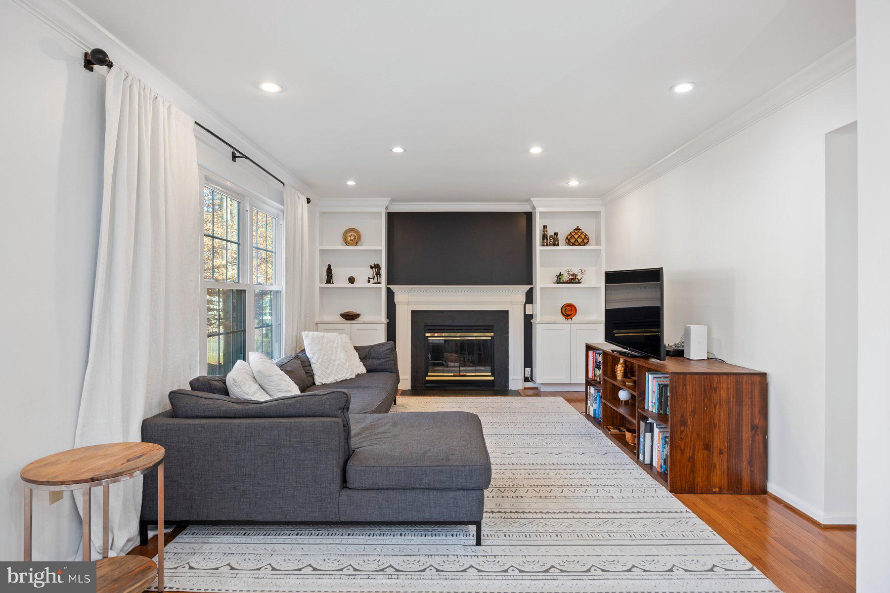 RUSSETT - Residential