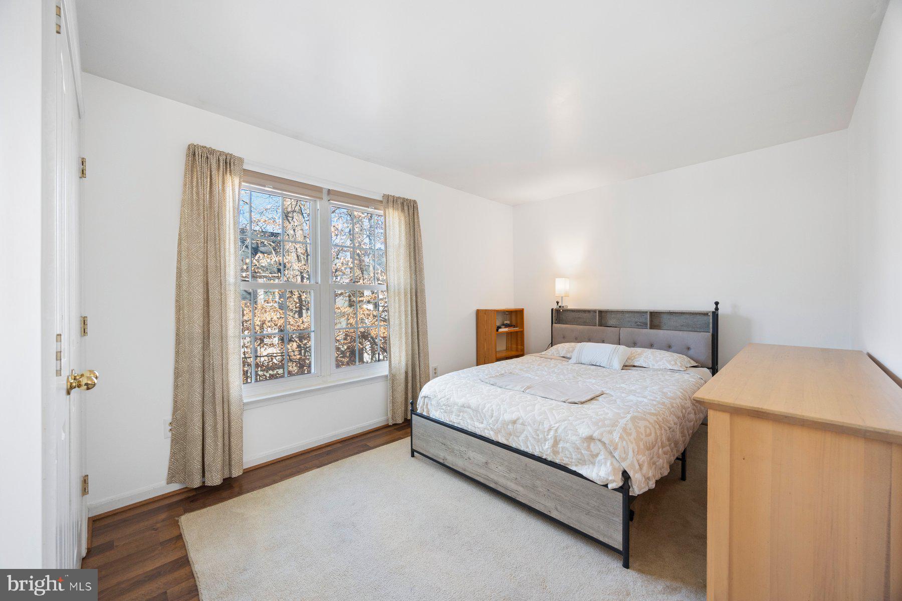 RUSSETT - Residential