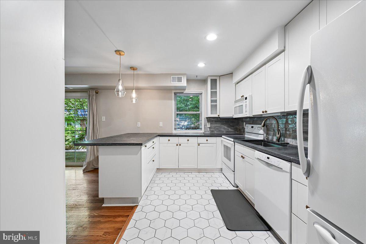8651 GEREN ROAD 27-4