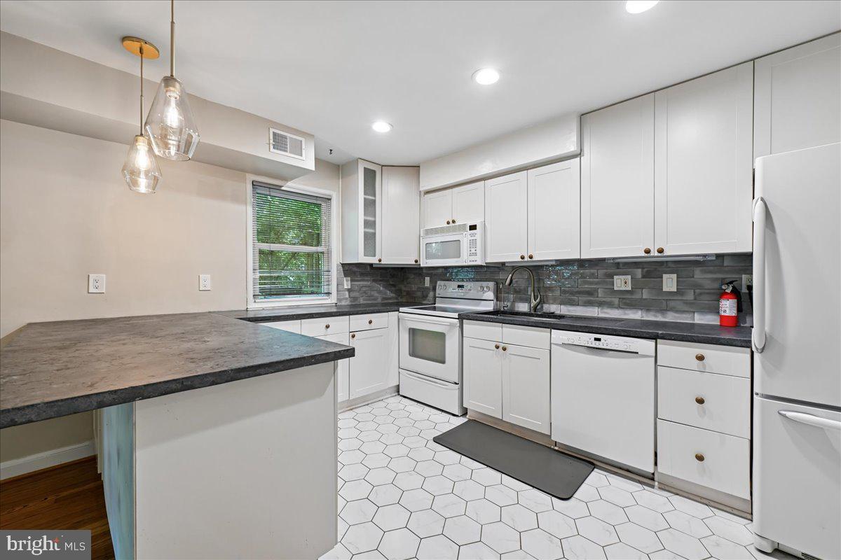 8651 GEREN ROAD 27-4