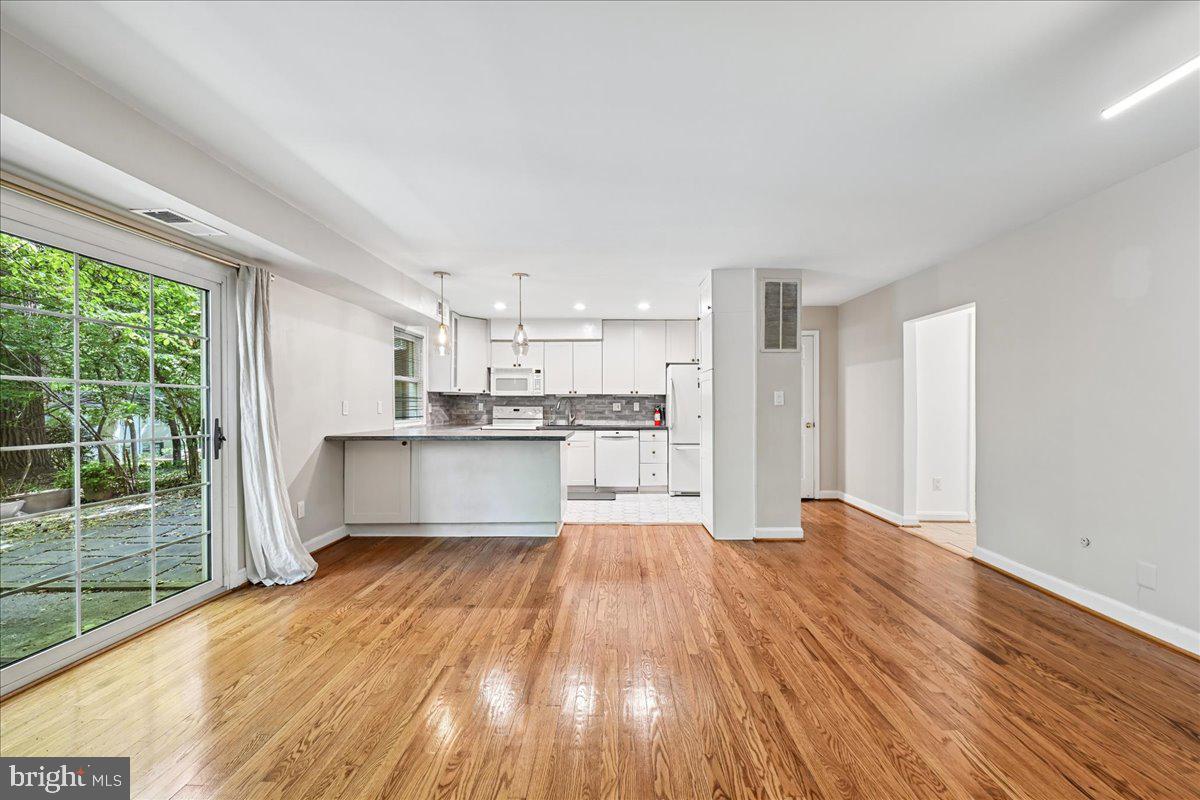 8651 GEREN ROAD 27-4