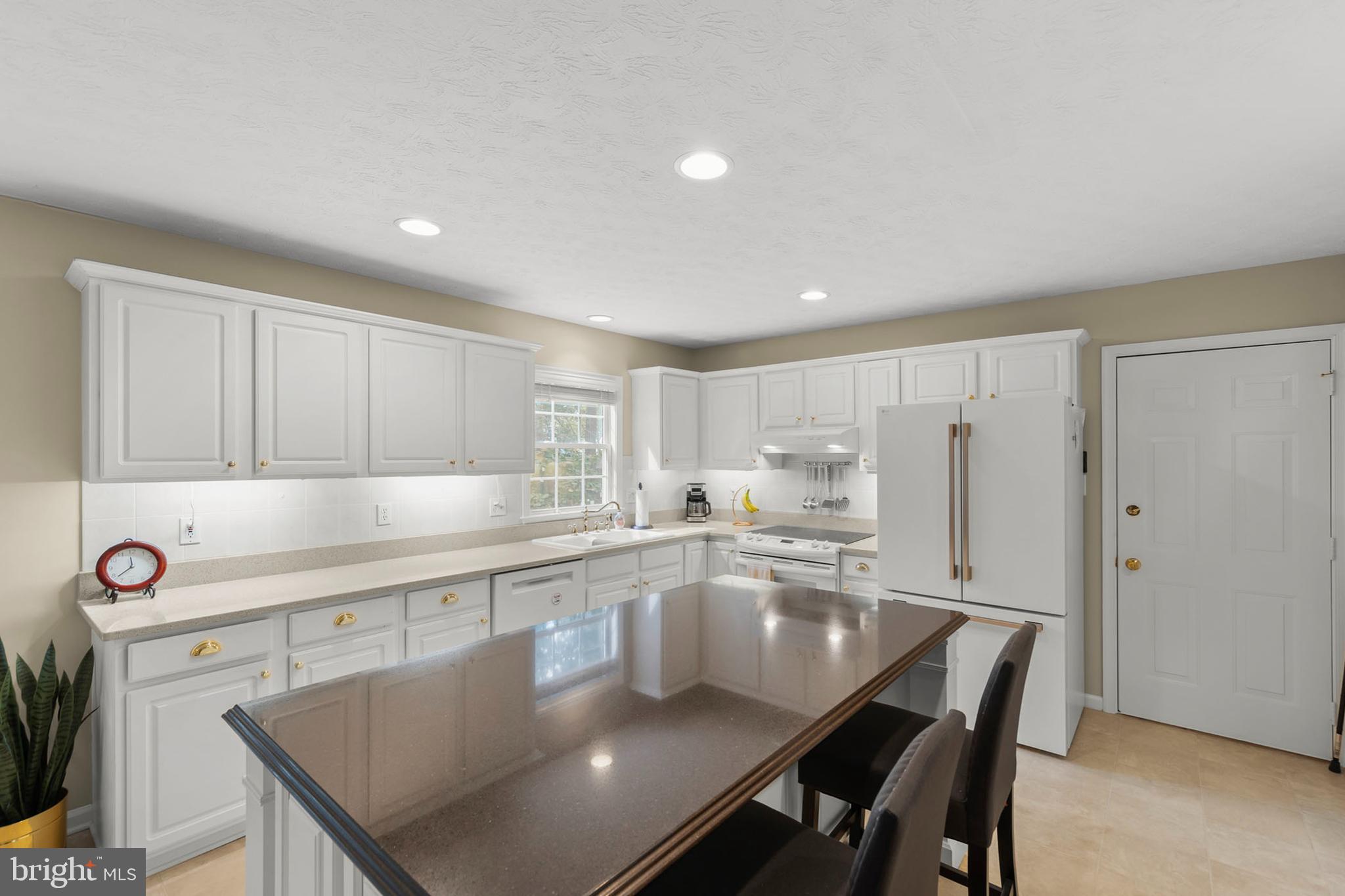 PIONEER HEIGHTS - Residential