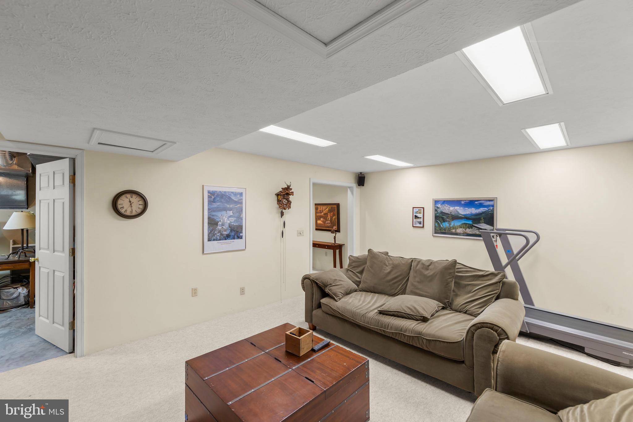 PIONEER HEIGHTS - Residential