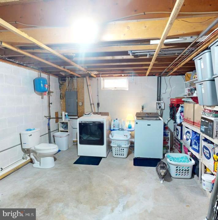 OFF ROUTE 28 - Residential