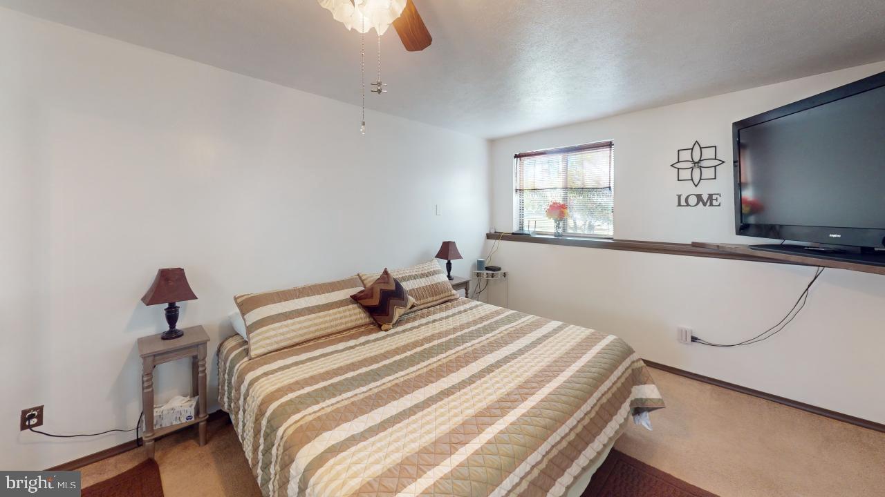 OFF ROUTE 28 - Residential