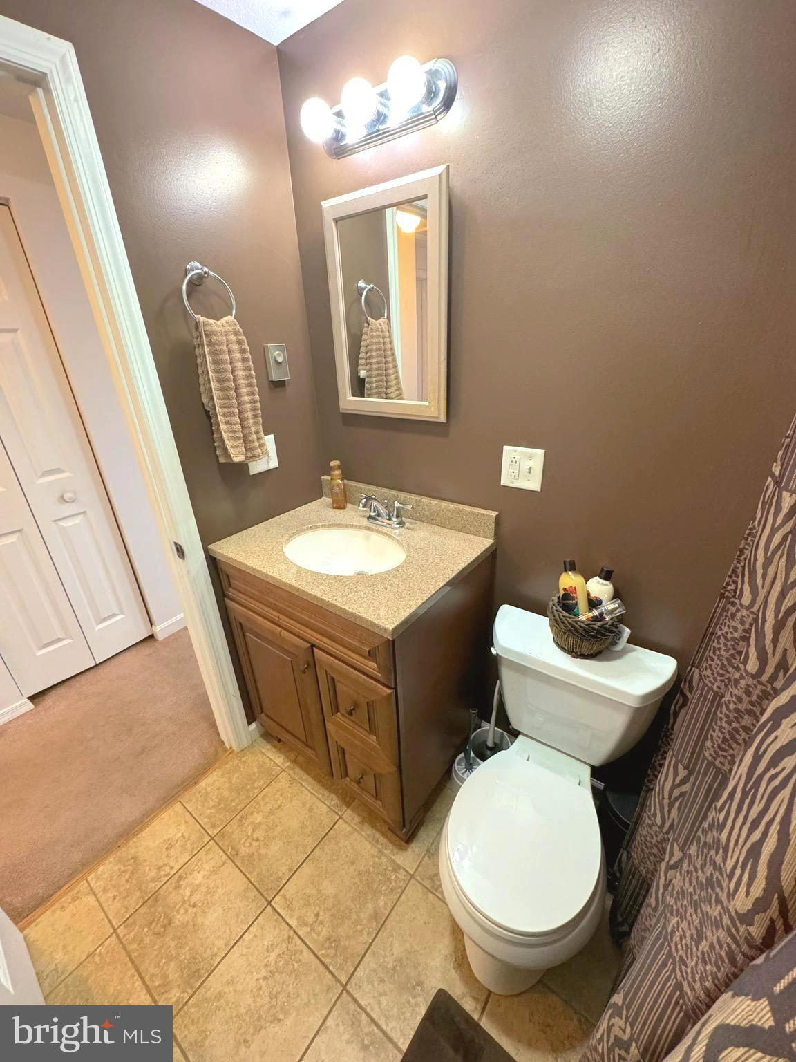 OFF ROUTE 28 - Residential