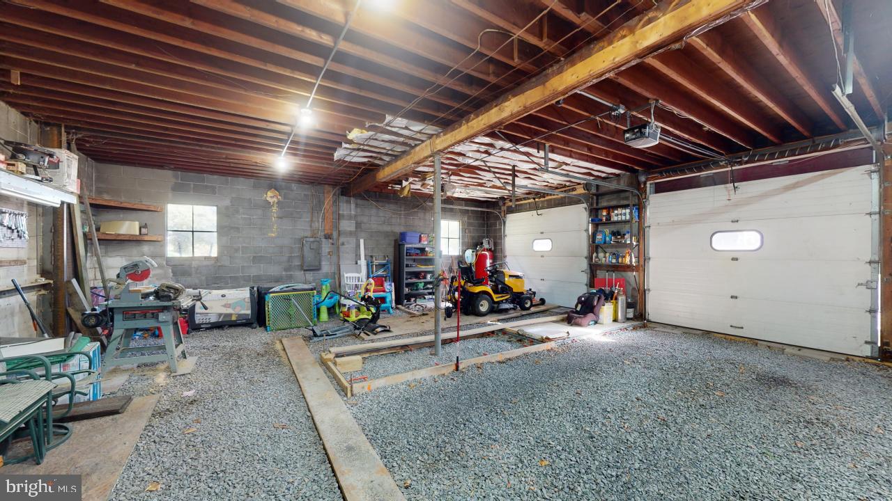 OFF ROUTE 28 - Residential