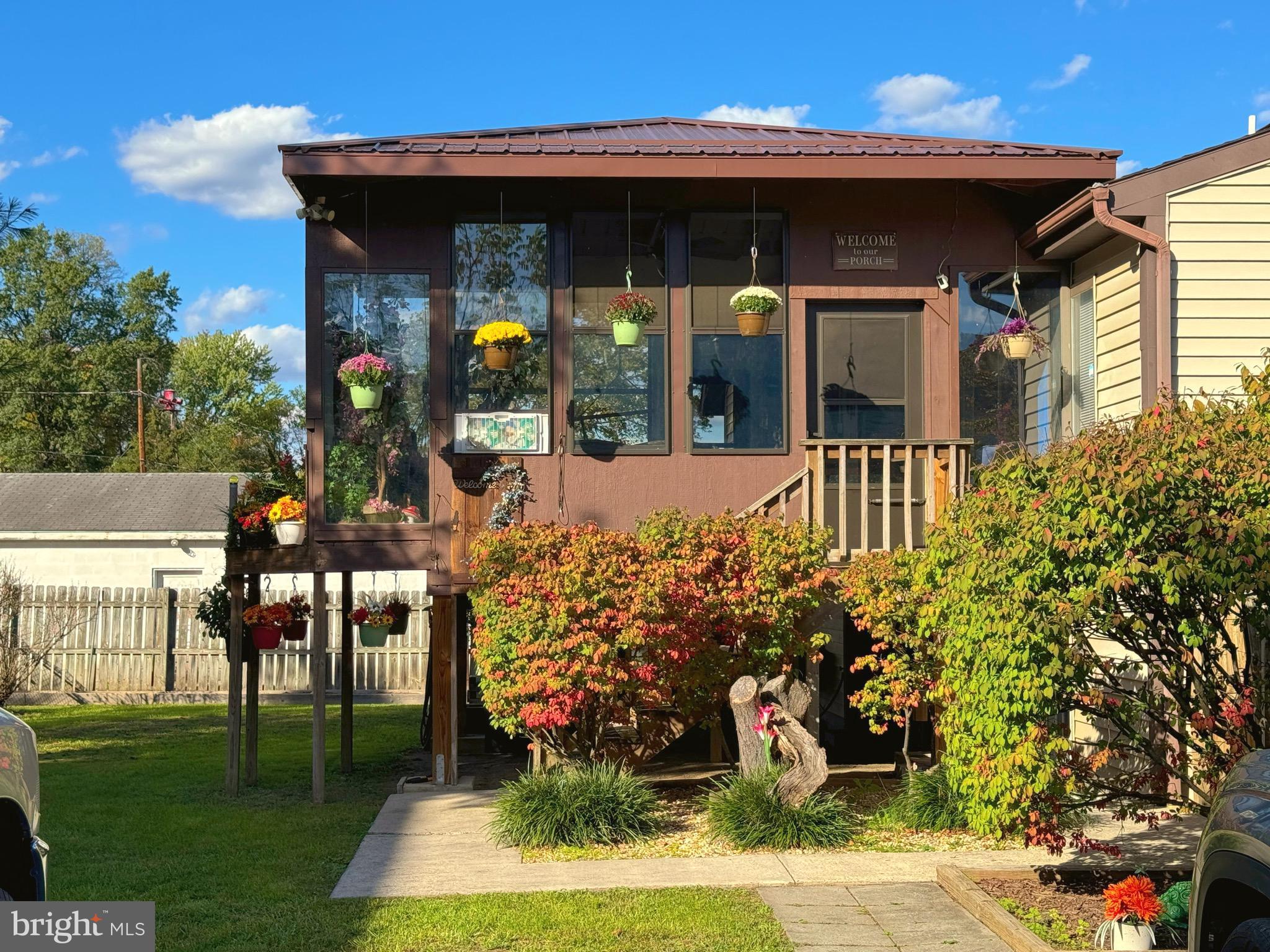 OFF ROUTE 28 - Residential