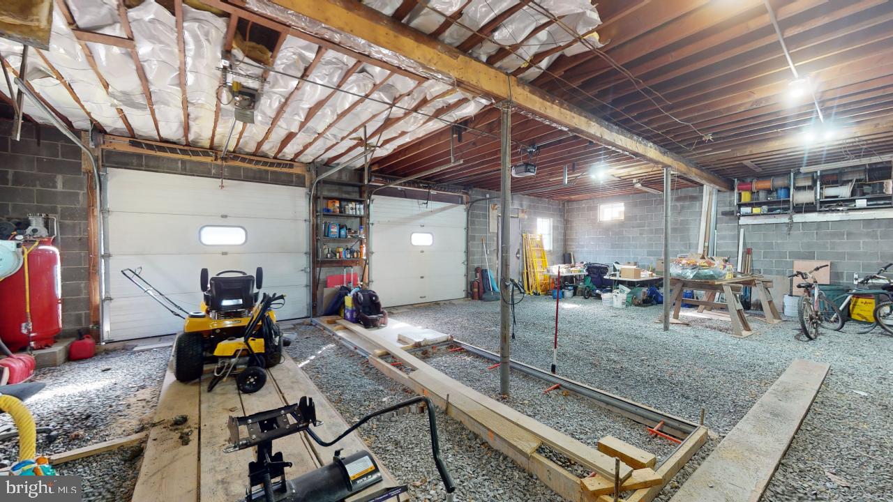 OFF ROUTE 28 - Residential