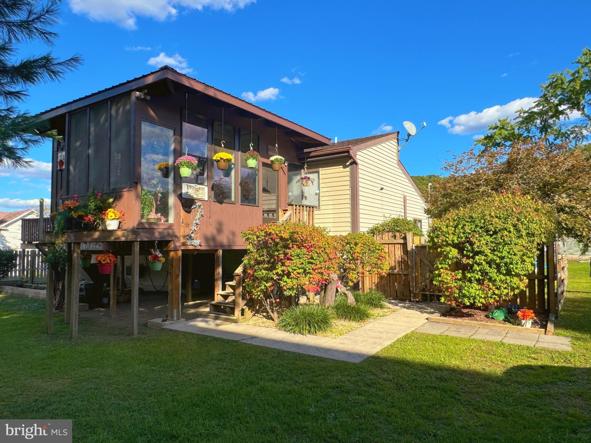 OFF ROUTE 28 - Residential