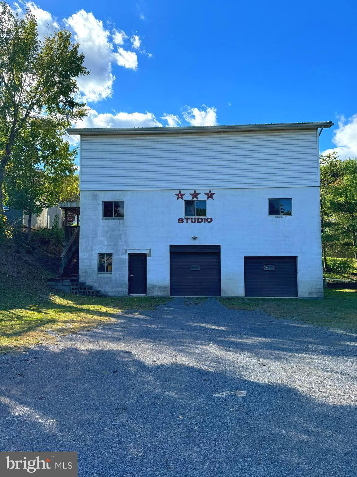 OFF ROUTE 28 - Residential