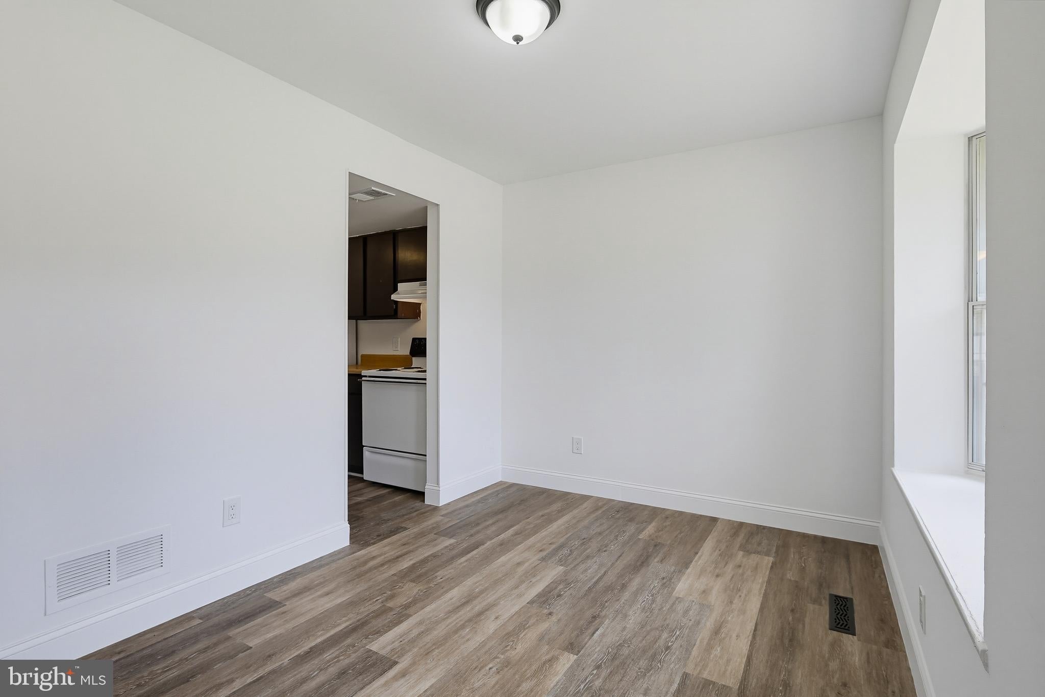 8769 HAYSHED LANE 3-3
