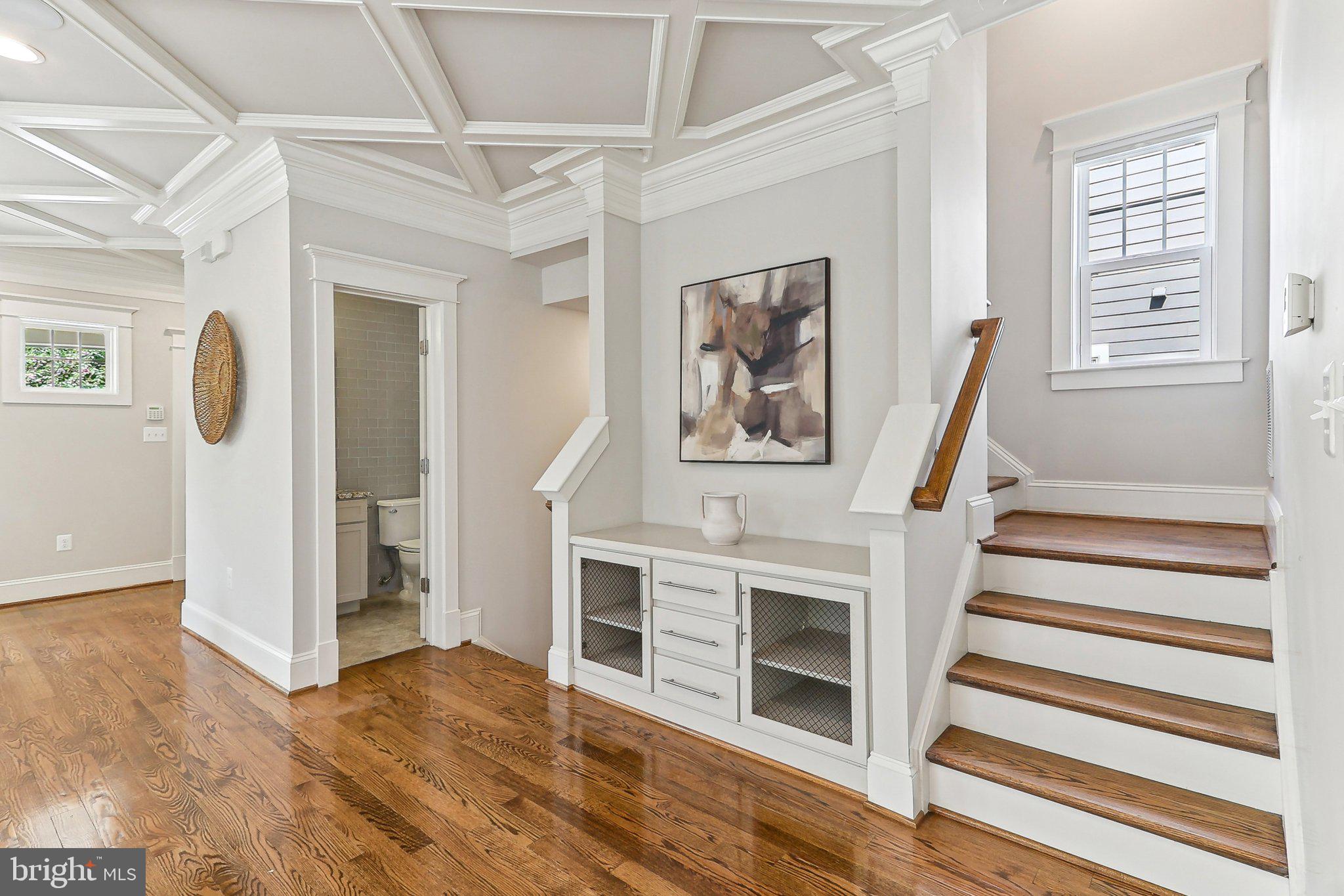 LYON VILLAGE - Residential