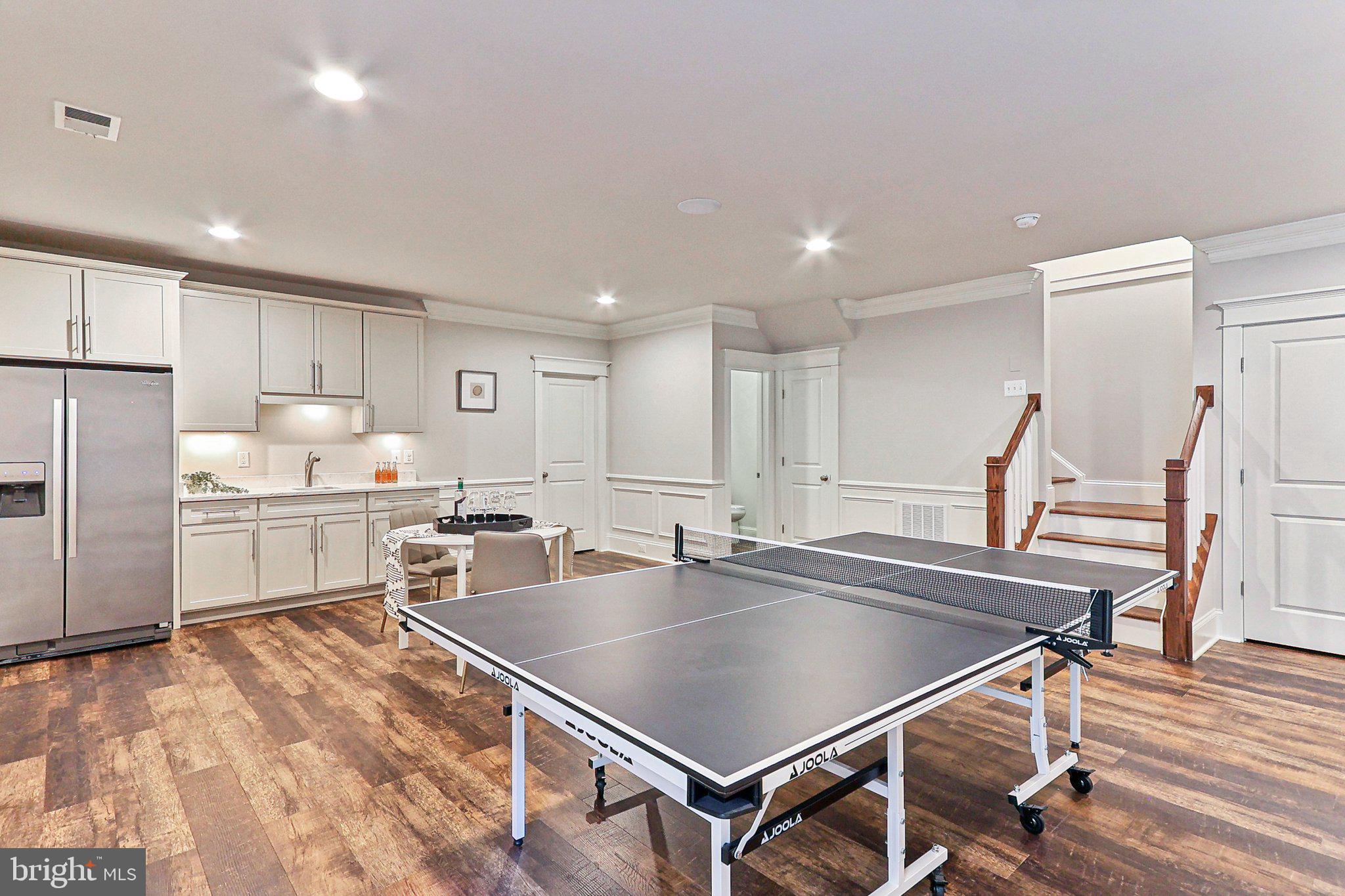 LYON VILLAGE - Residential