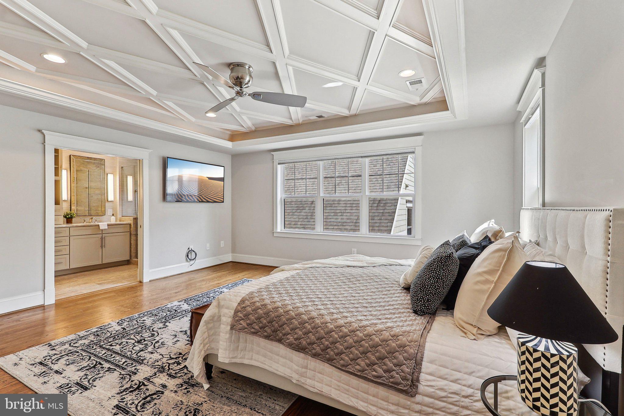 LYON VILLAGE - Residential