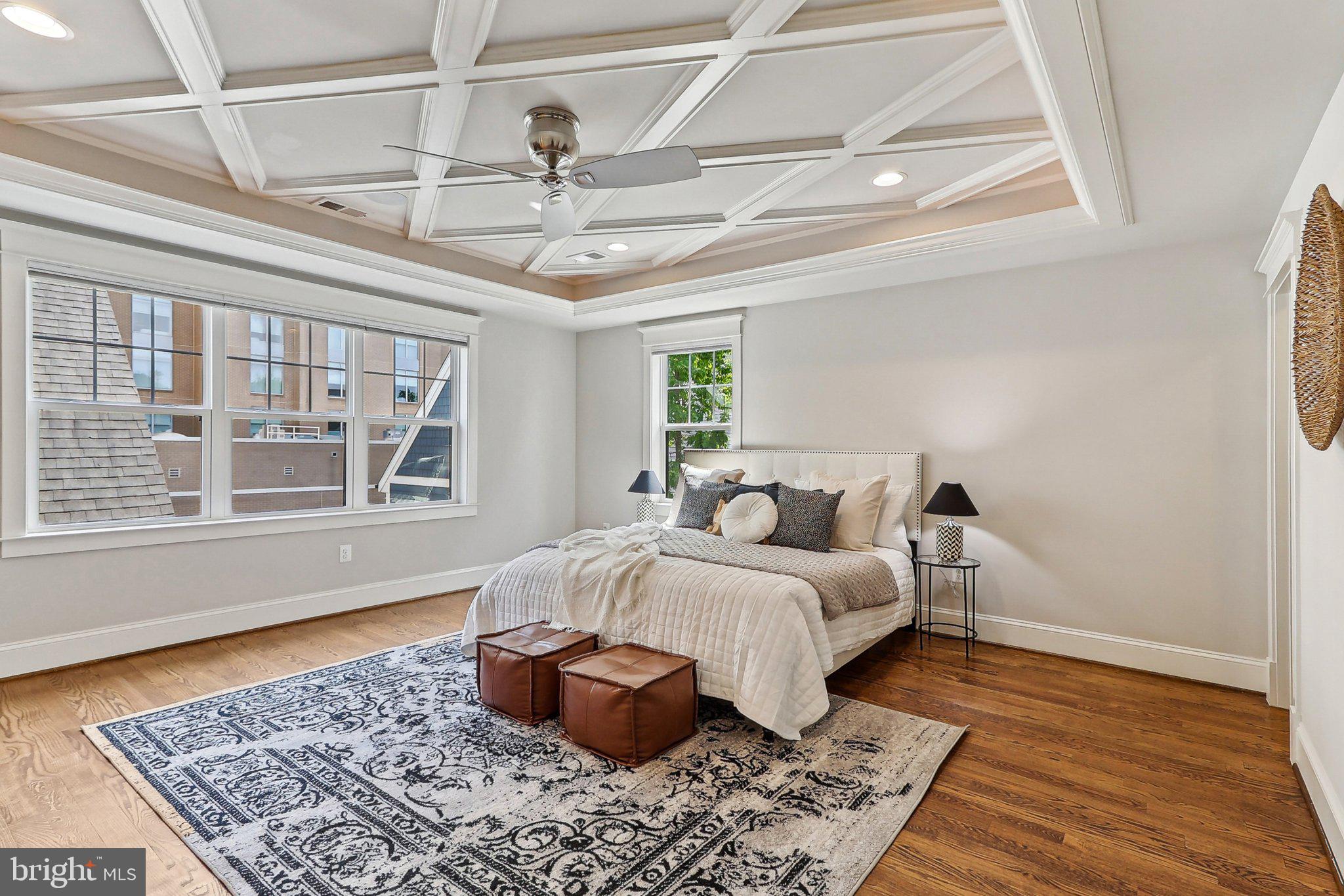 LYON VILLAGE - Residential