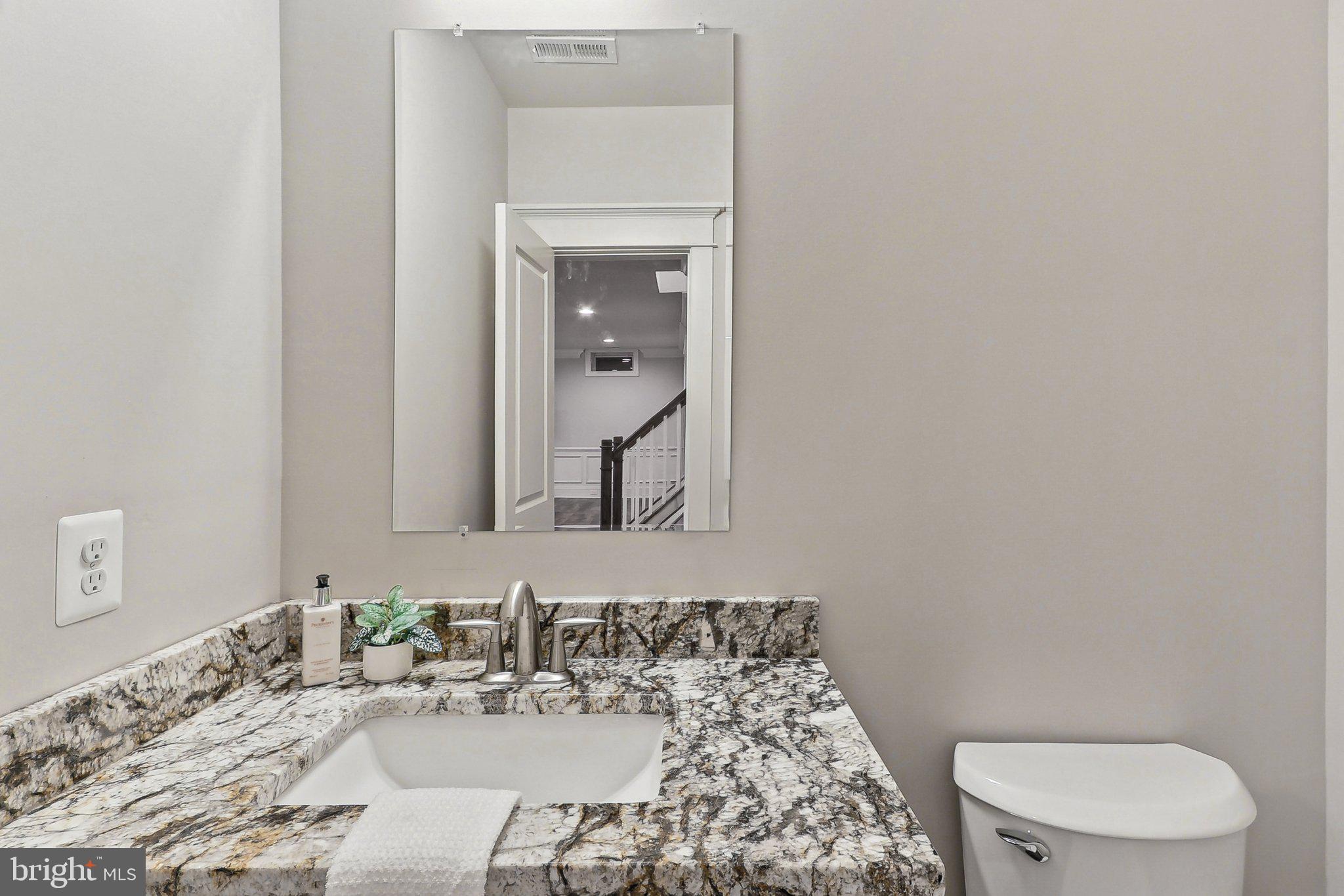 LYON VILLAGE - Residential