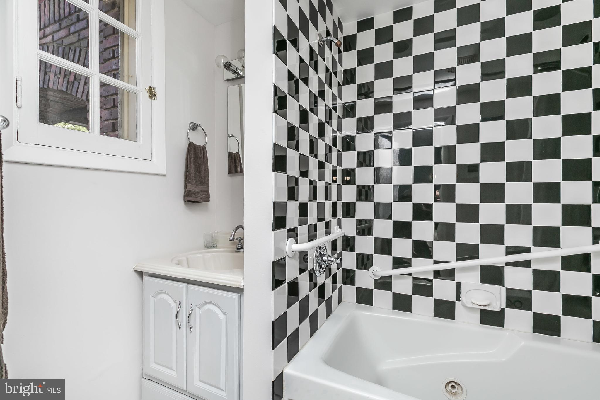 TUSCANY CANTERBURY - Residential