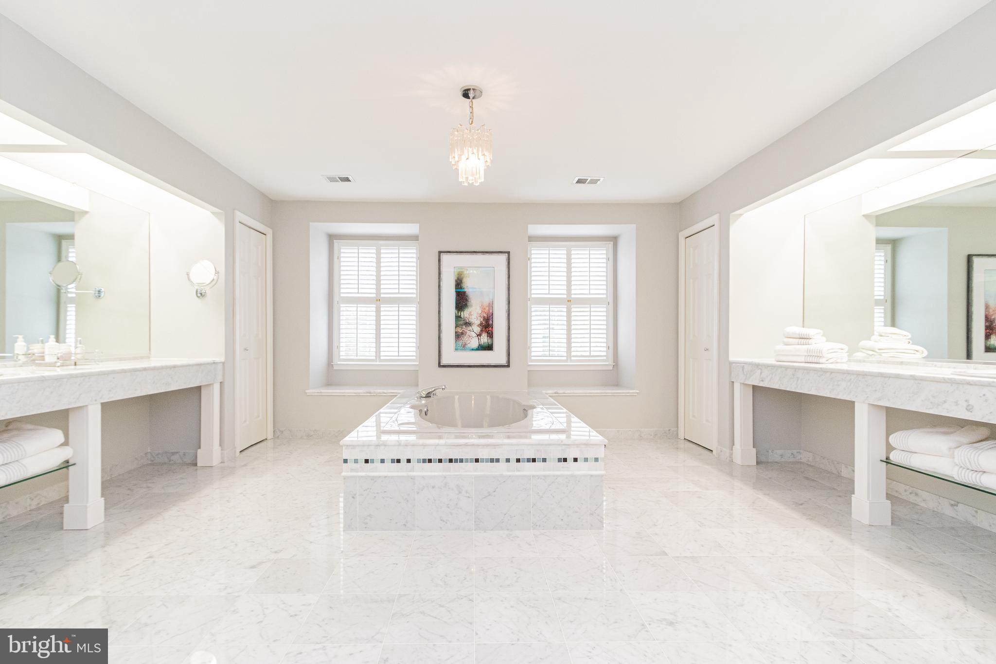 THE PALISADES - Residential