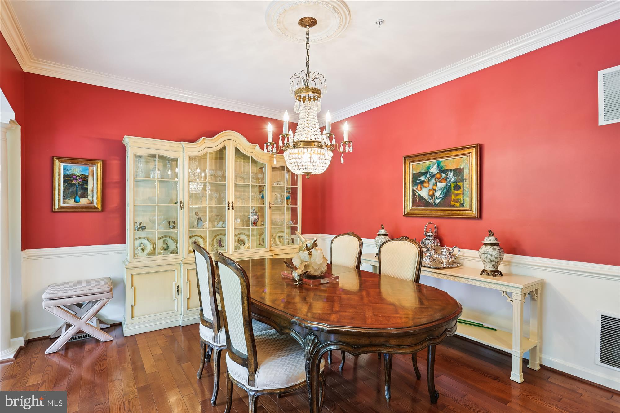 DEMOCRACY COMMONS - Residential