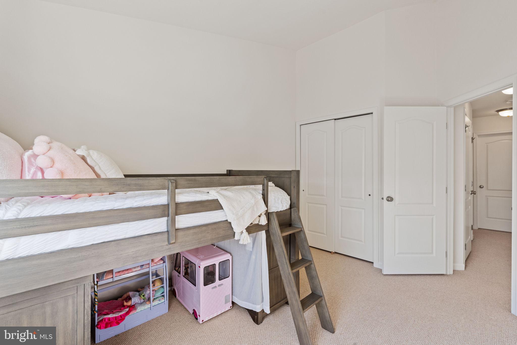 MOOREFIELD STATION - Residential