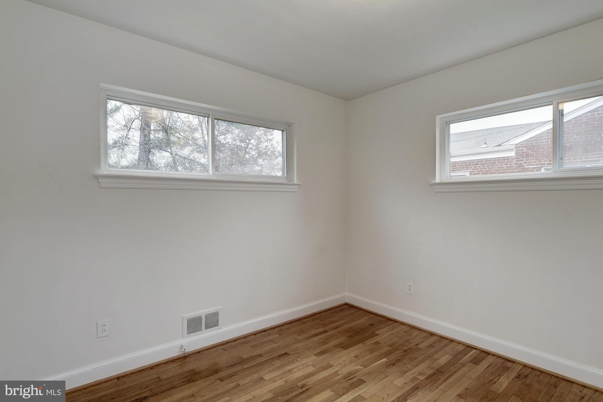 NORTHWOOD KNOLLS - Residential