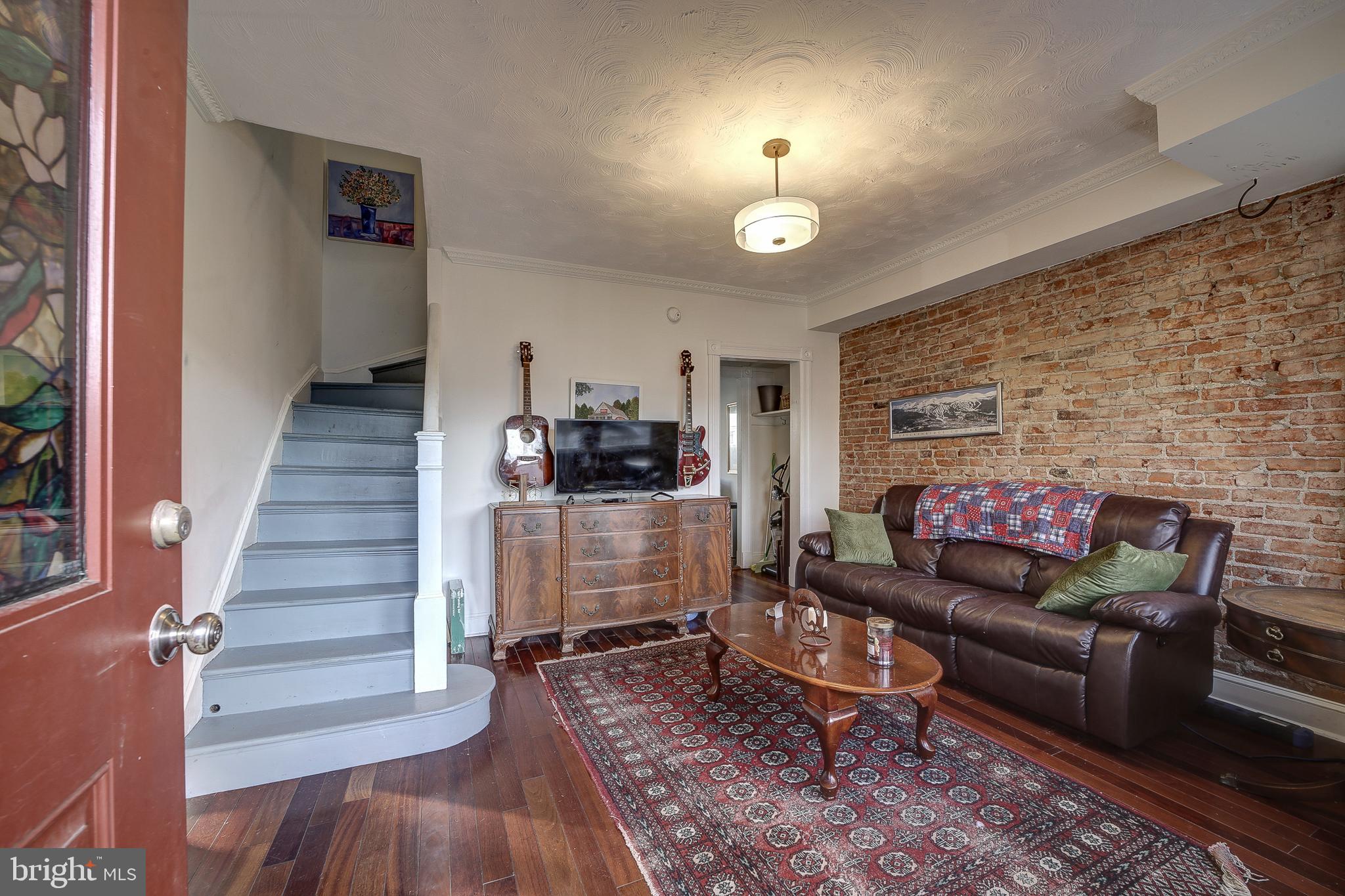1123 3RD STREET NE