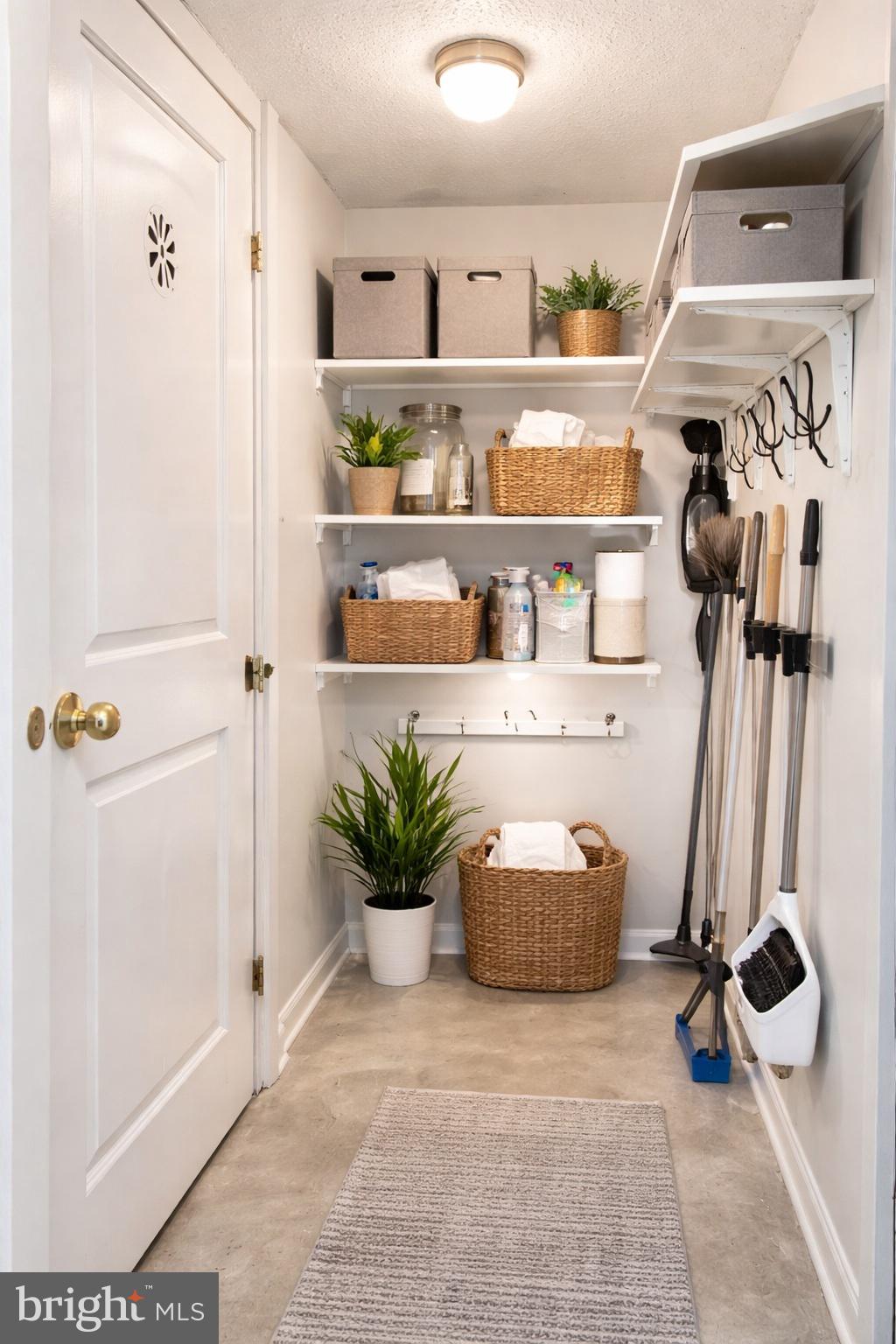 STONECROFT CONDO - Residential Lease