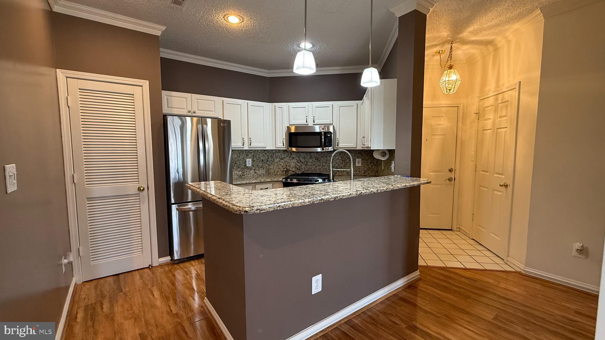 STONECROFT CONDO - Residential Lease