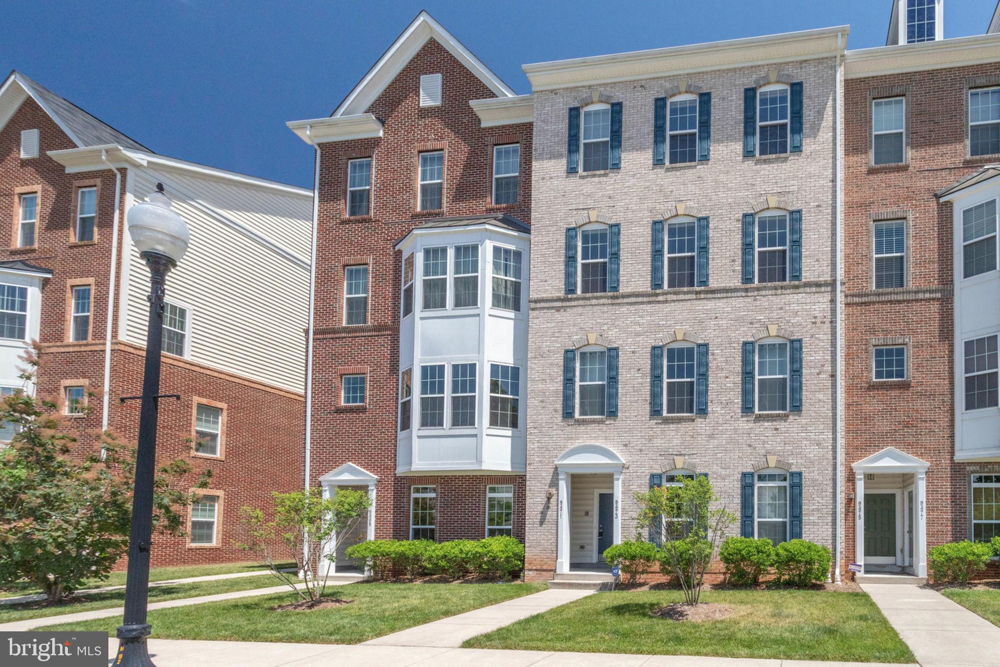 LEE SQUARE - Residential