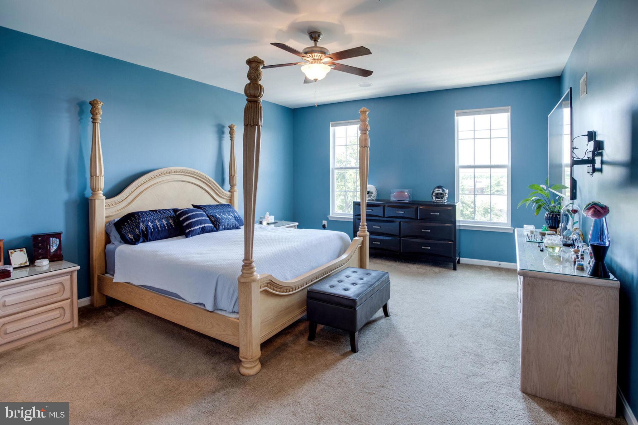 LEE SQUARE - Residential