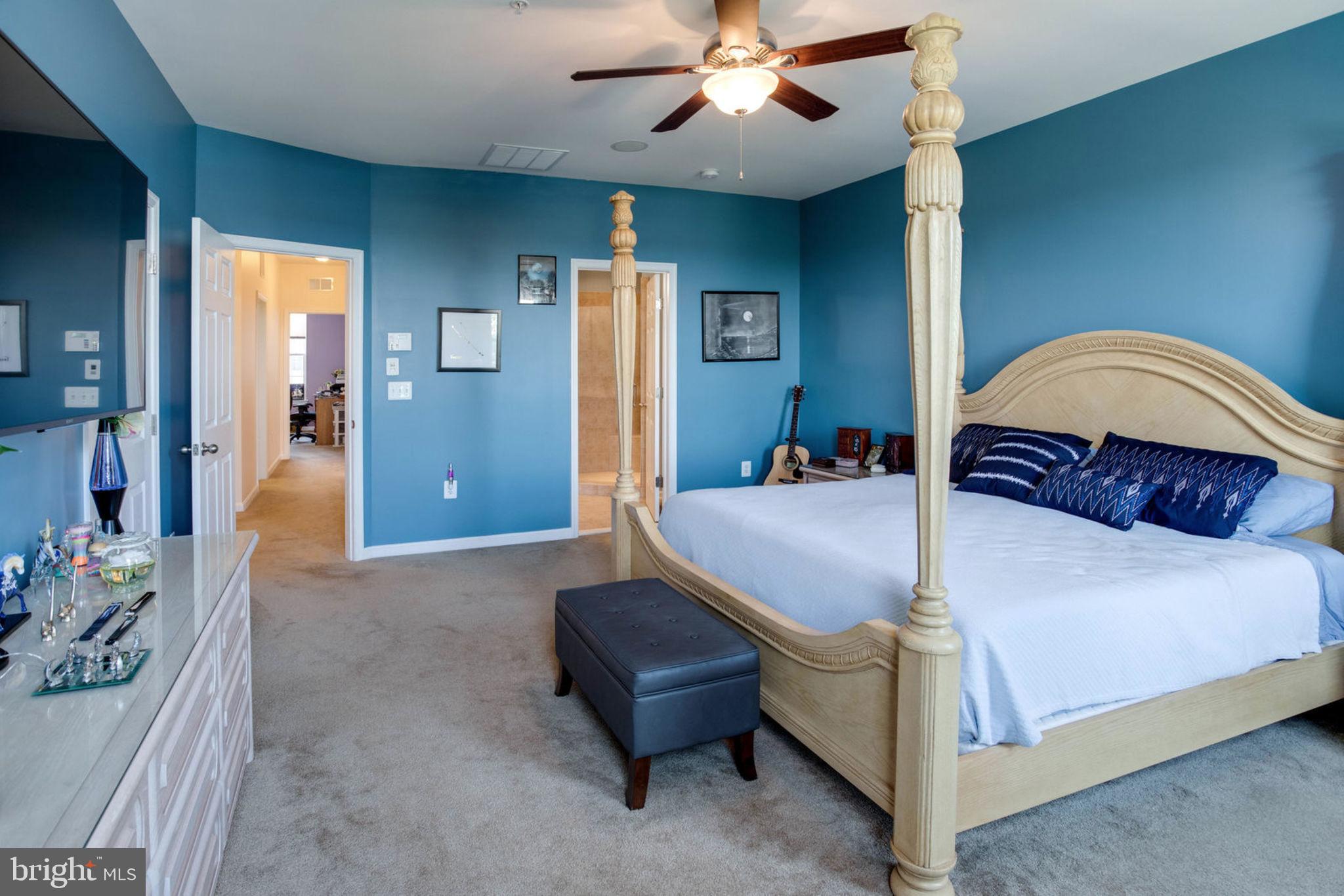 LEE SQUARE - Residential