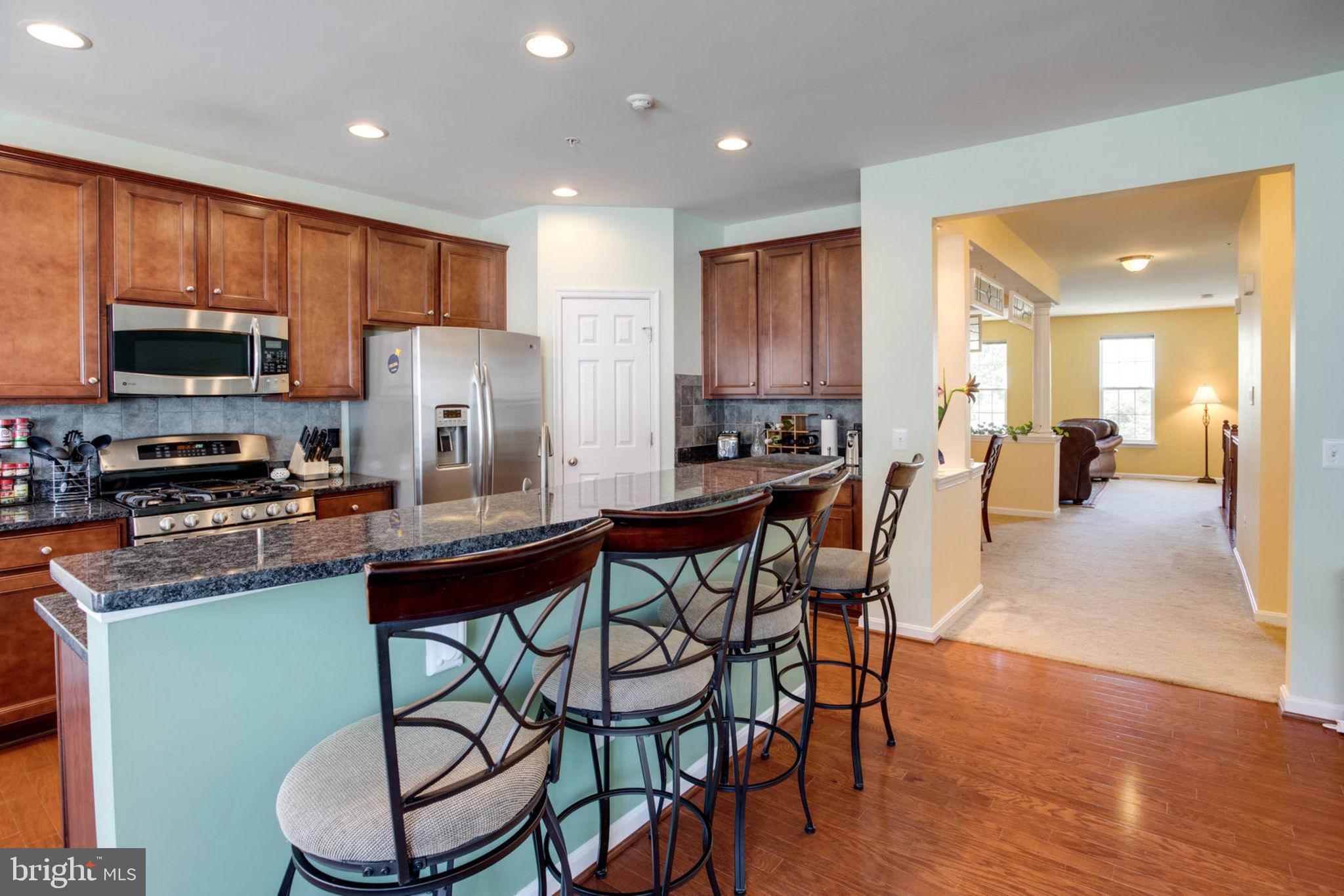 LEE SQUARE - Residential