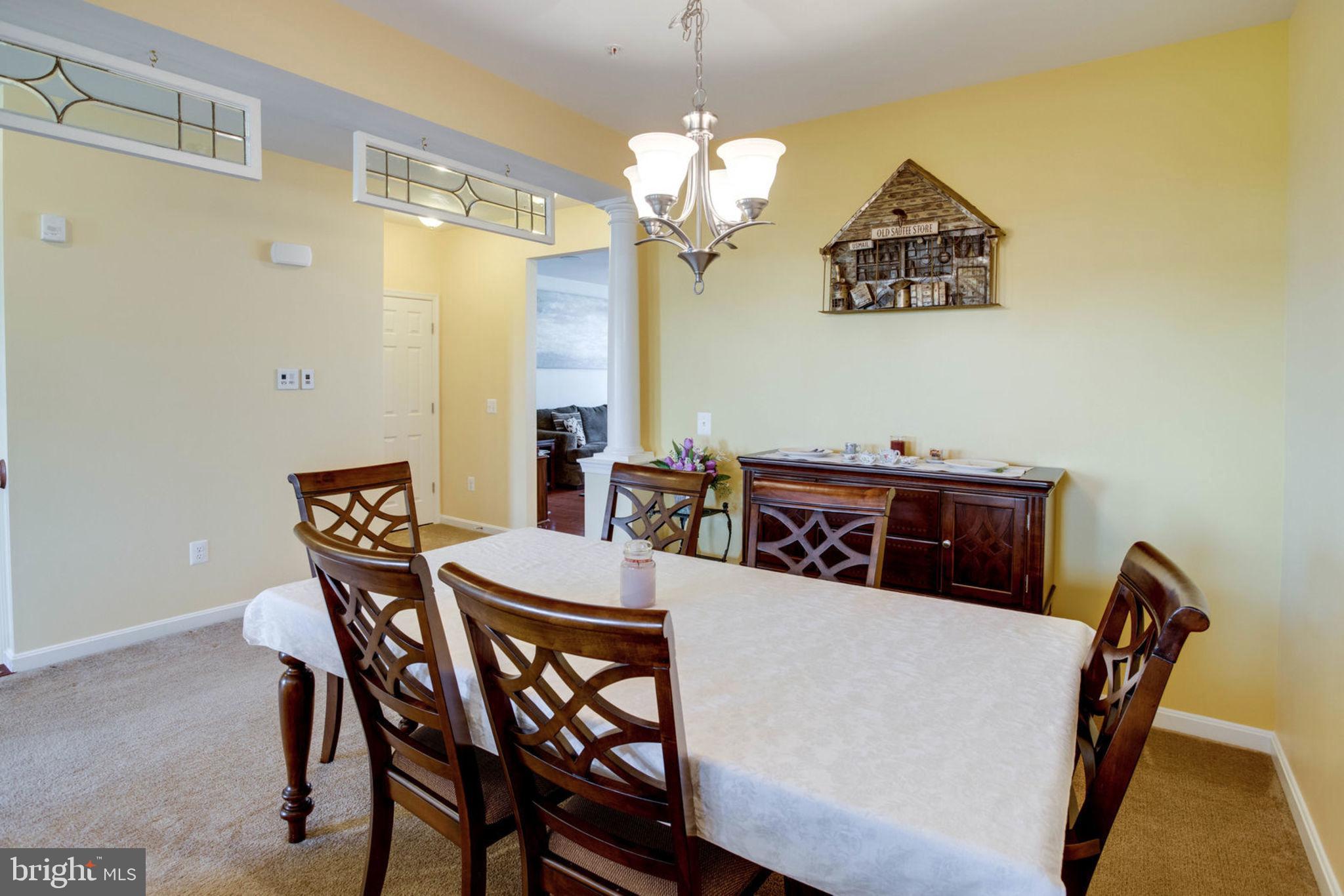 LEE SQUARE - Residential