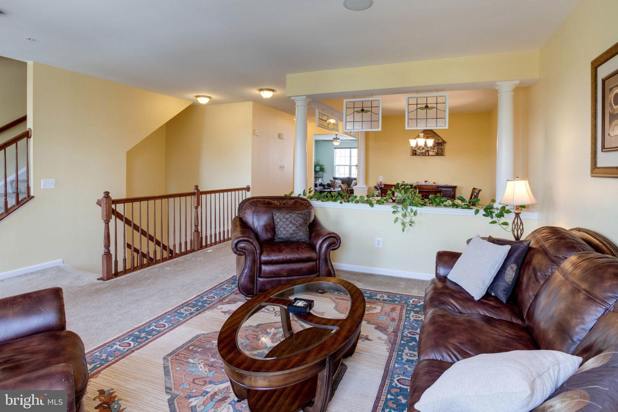 LEE SQUARE - Residential