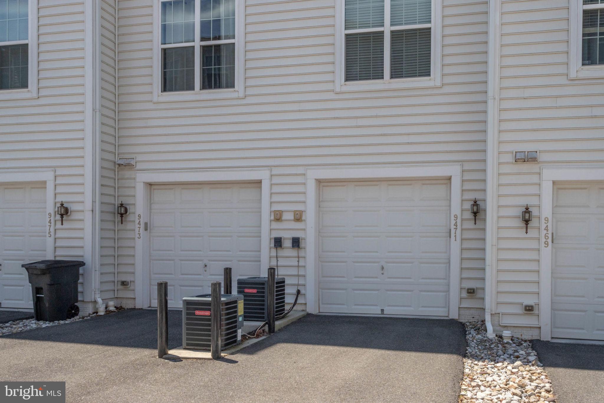 LEE SQUARE - Residential