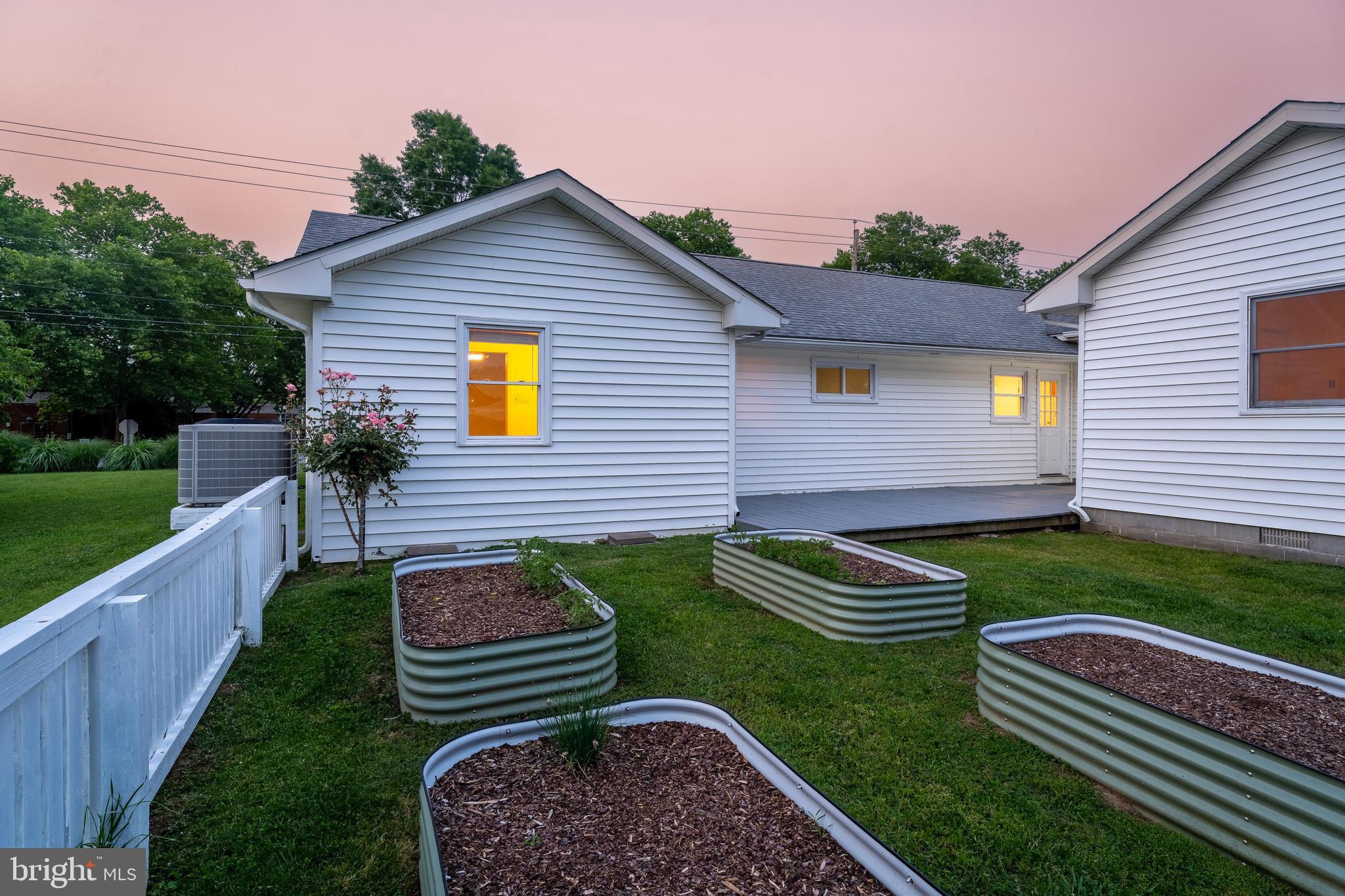 BURLEY HEIGHTS - Residential