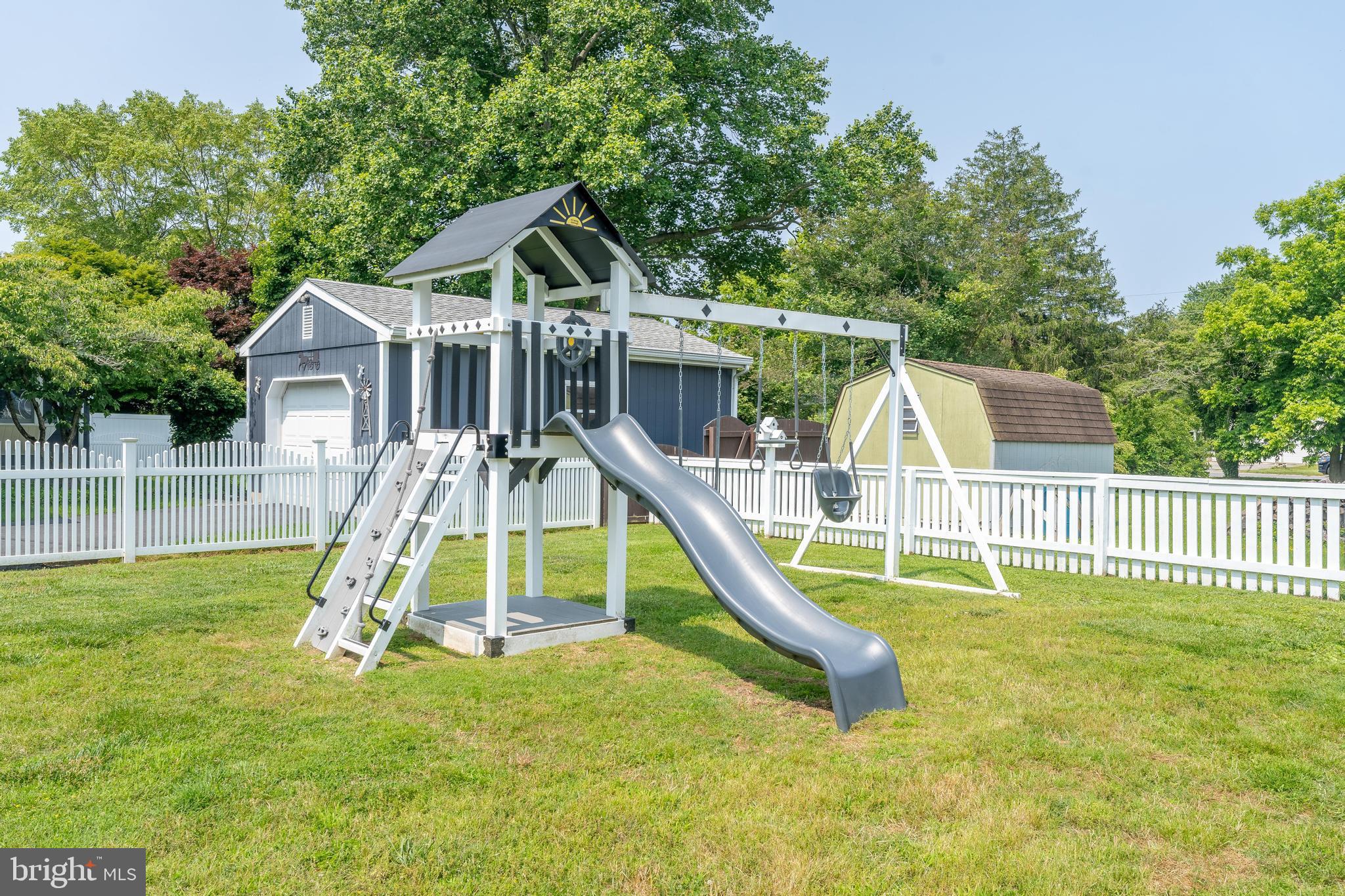 BURLEY HEIGHTS - Residential