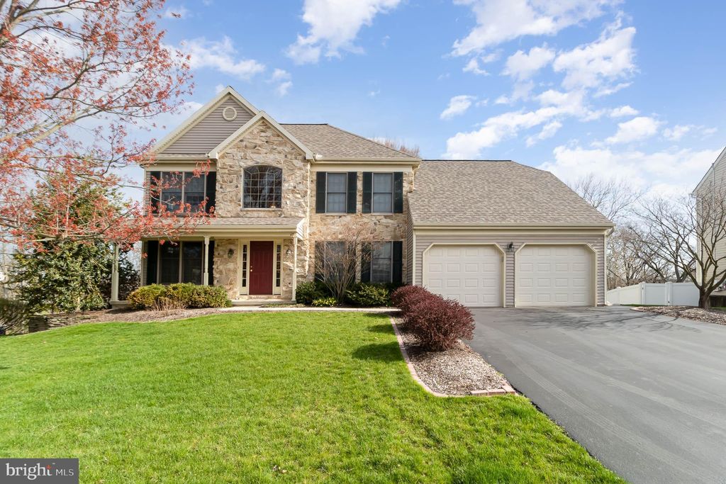 Photo of 117 MISTY LN, EPHRATA, PA 17522 (MLS # PALA2032982)