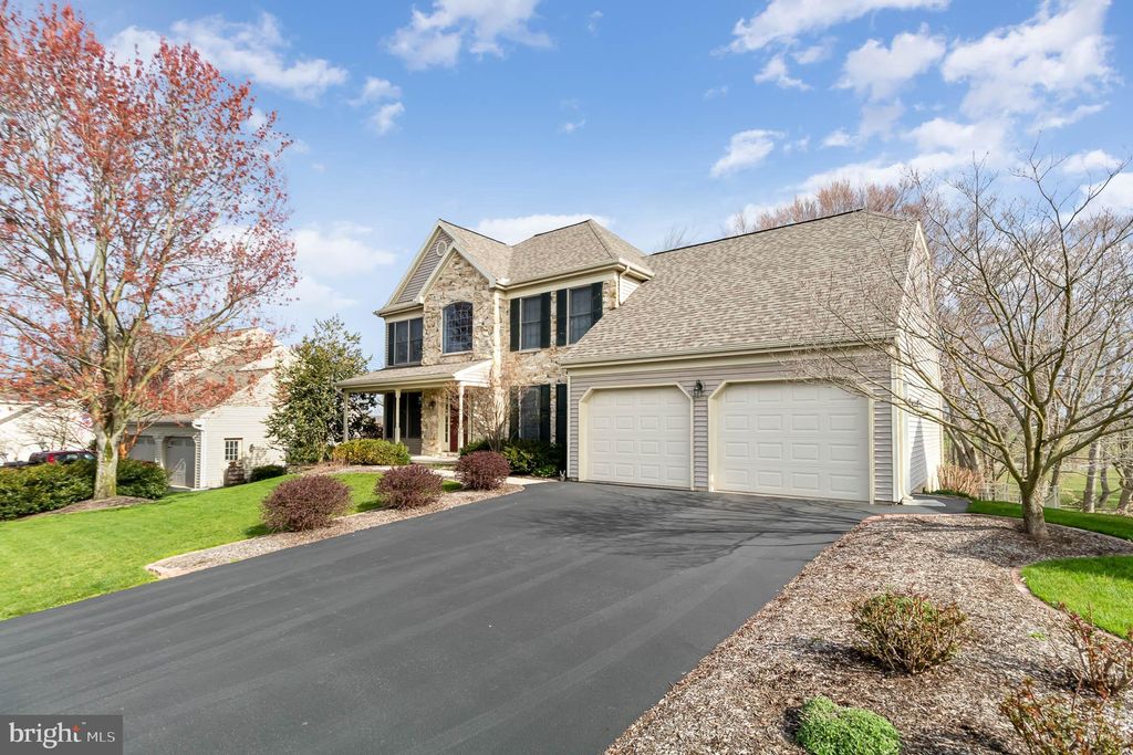 Photo of 117 MISTY LN, EPHRATA, PA 17522 (MLS # PALA2032982)