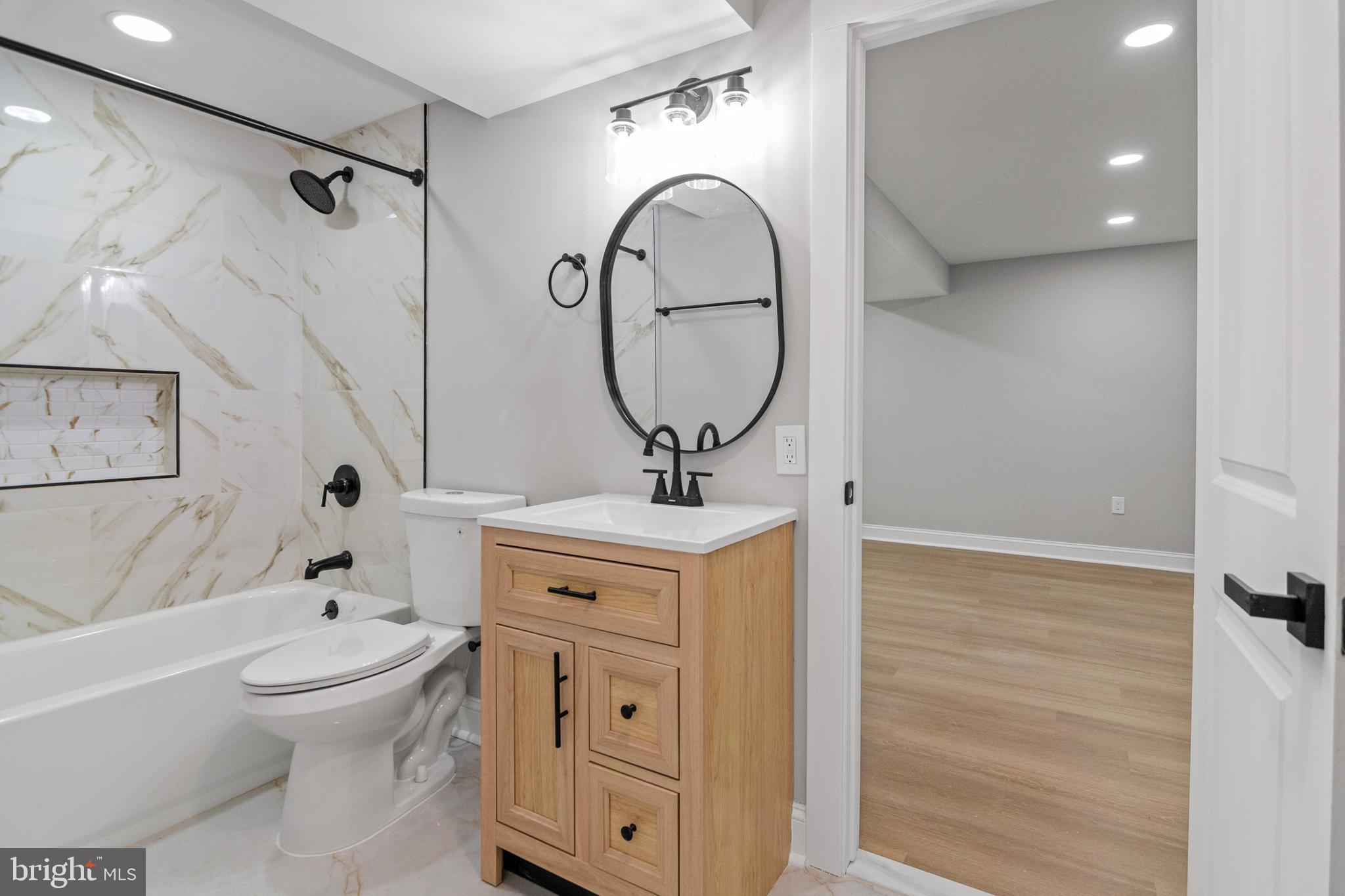 FRANKLIN STATION - Residential
