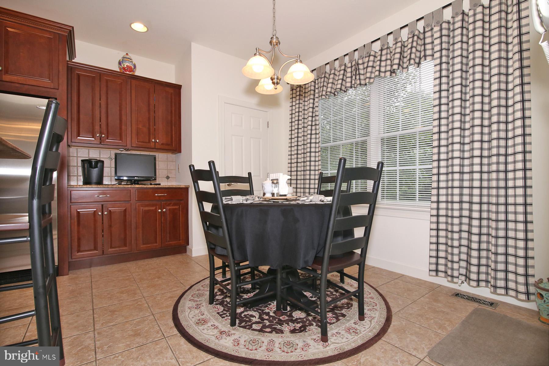 STRATHFORD MEADOWS - Residential