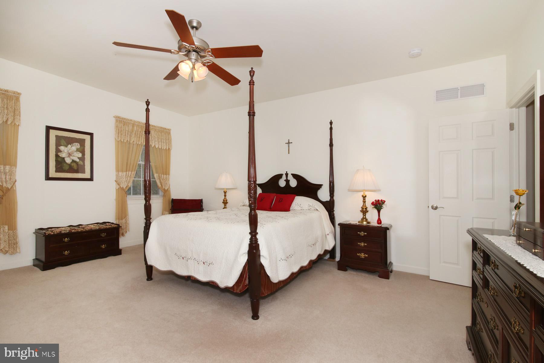 STRATHFORD MEADOWS - Residential