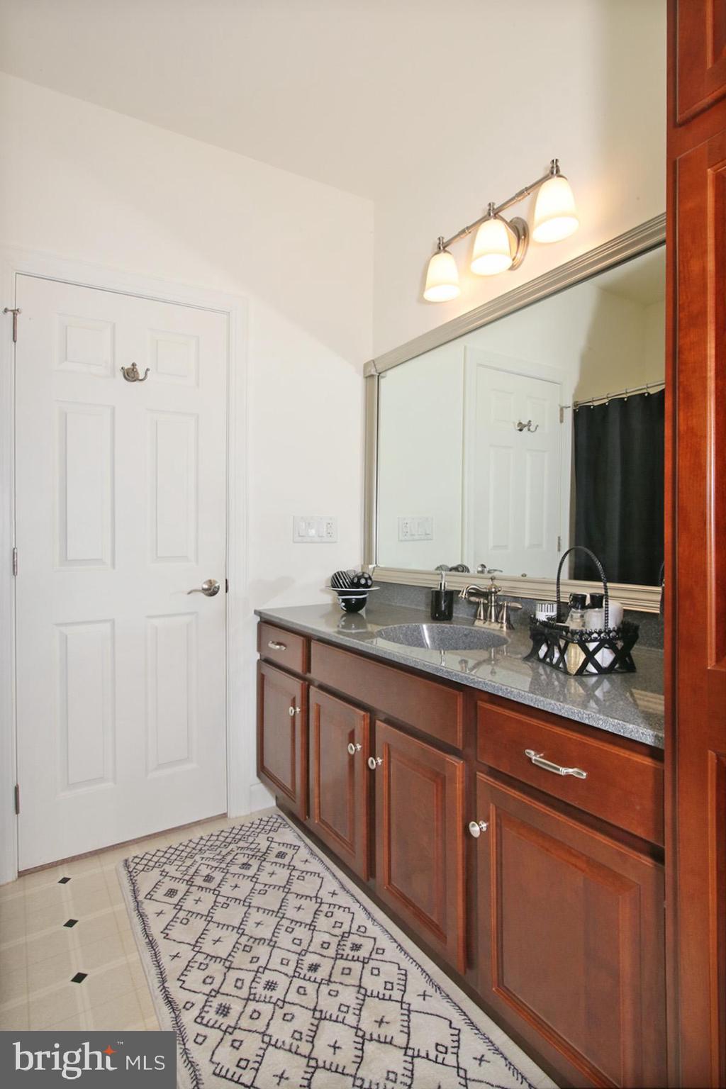 STRATHFORD MEADOWS - Residential