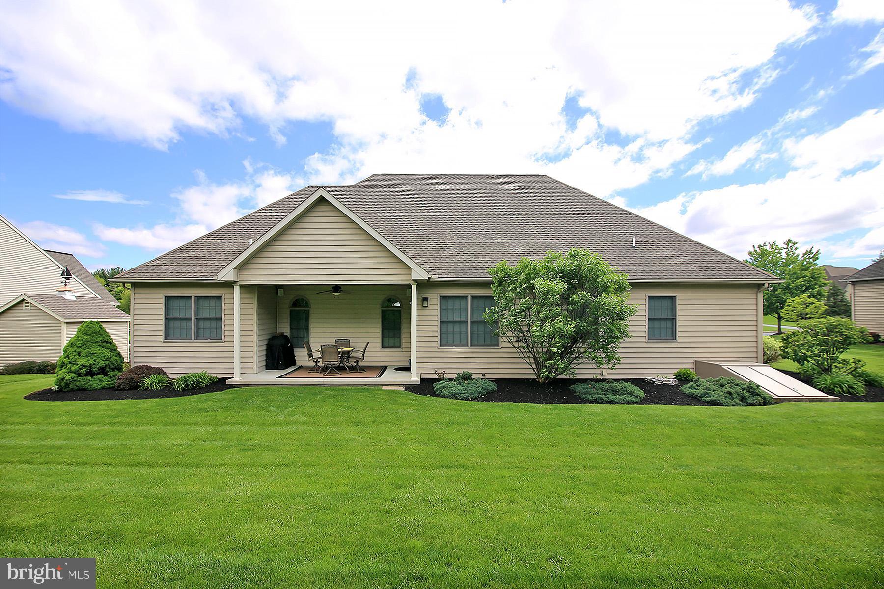 STRATHFORD MEADOWS - Residential
